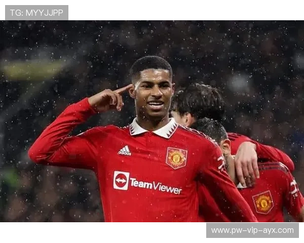 拉什福德补射门前抢点制造胜利