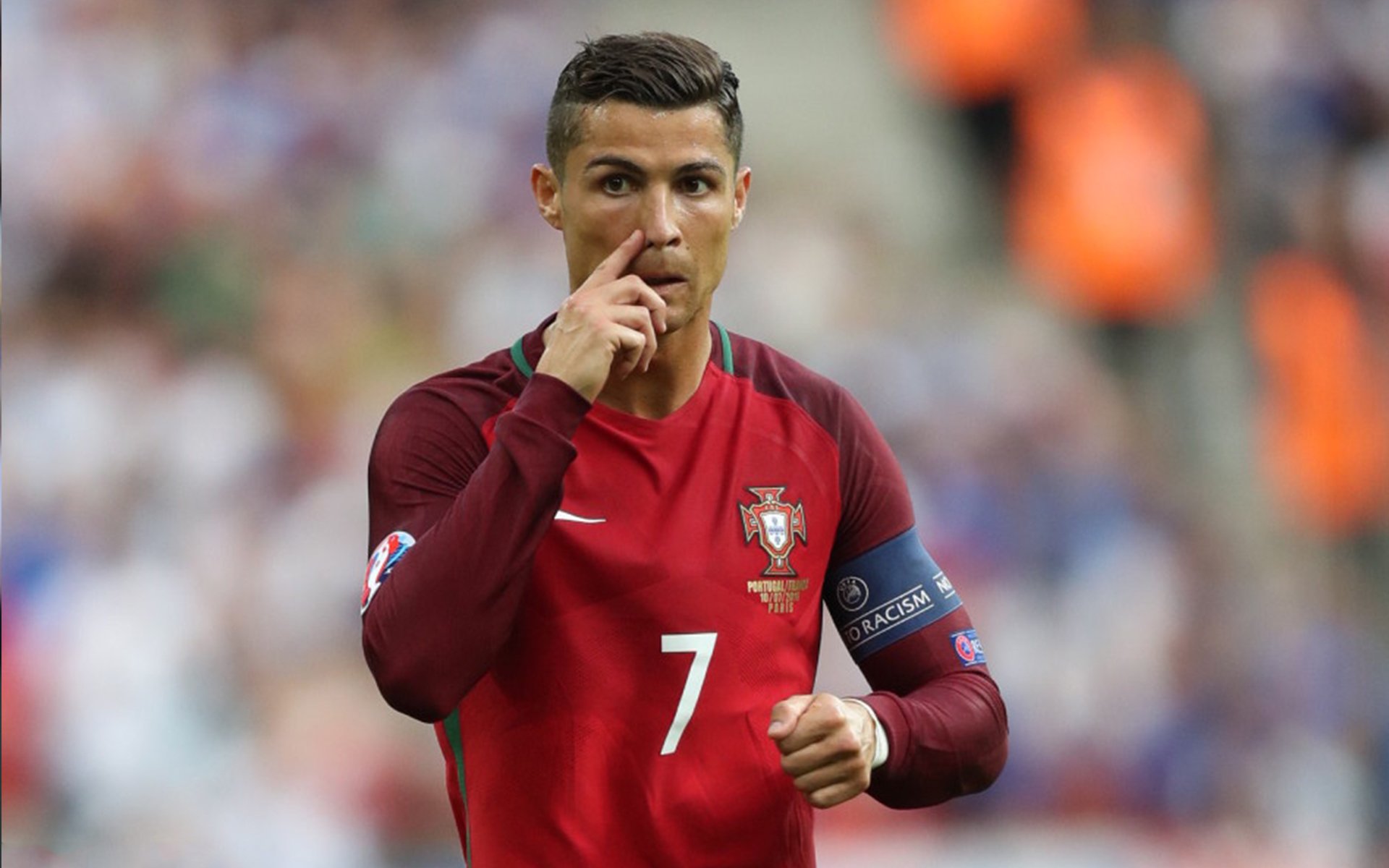 爱游戏平台-C罗称年龄不会阻止他继续拼搏，c 罗 几岁